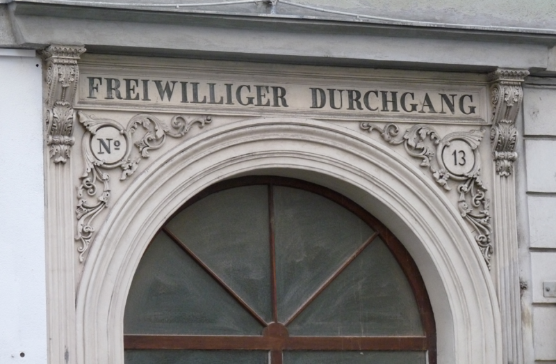 Datei:Freiwilliger Durchgang.png